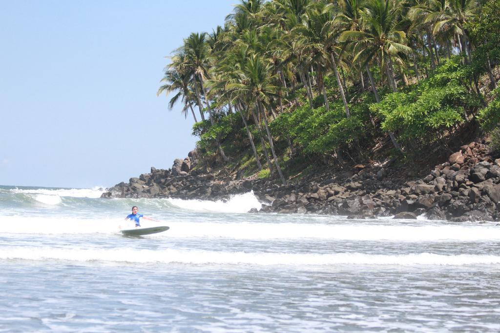 ホテル Azul Surf Club エル・クコ エクステリア 写真