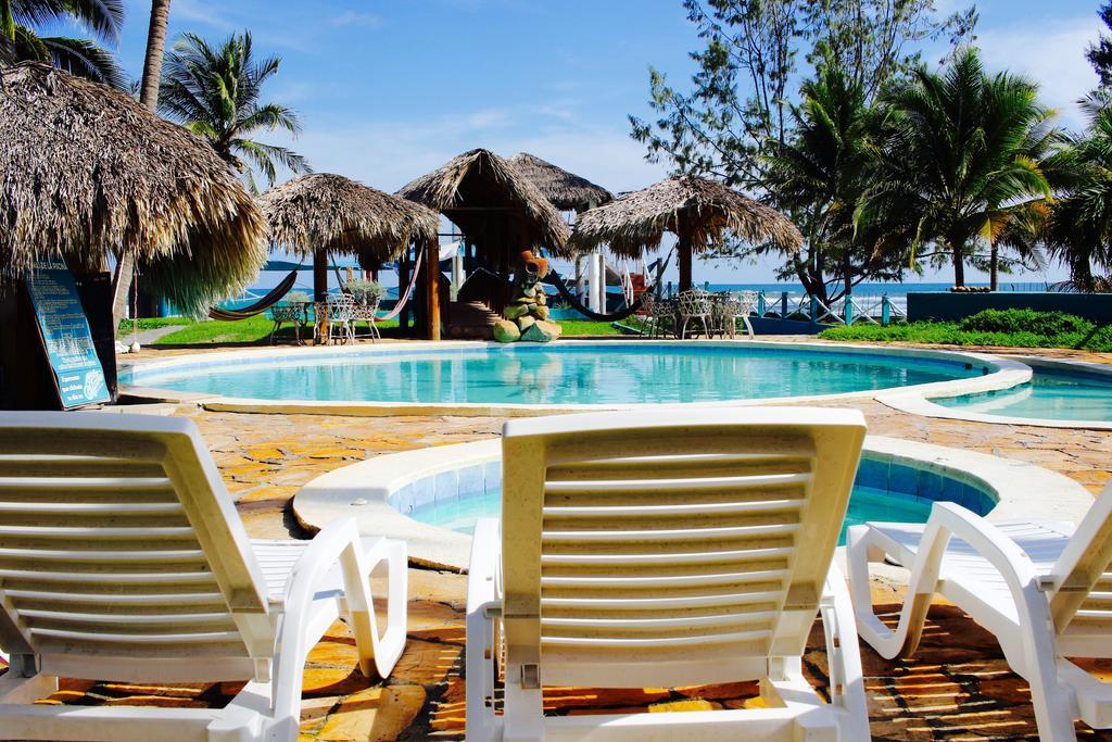 ホテル Azul Surf Club エル・クコ エクステリア 写真